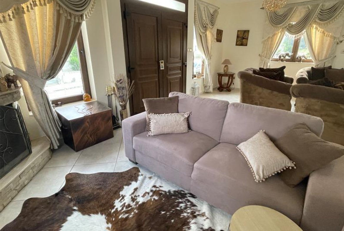 Five bedroom house for sale in Psevdas (17) Five bedroom house for sale in Psevdas