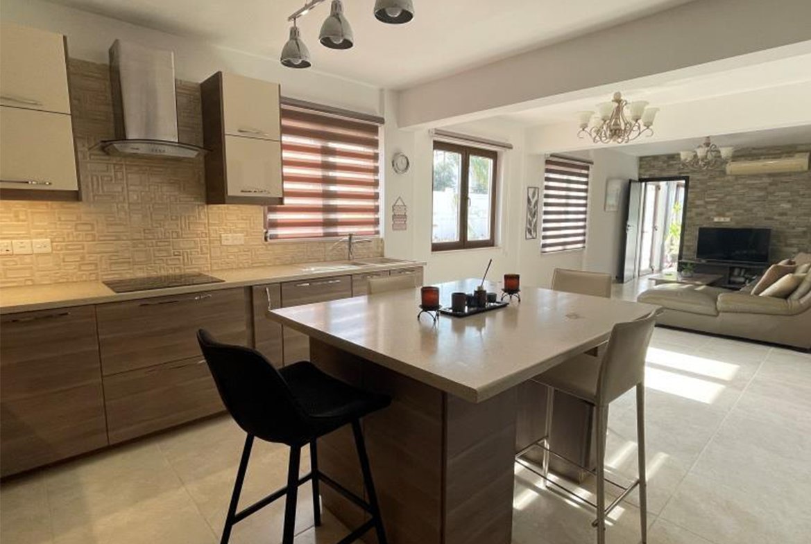 Five bedroom house for sale in Psevdas (8) Five bedroom house for sale in Psevdas