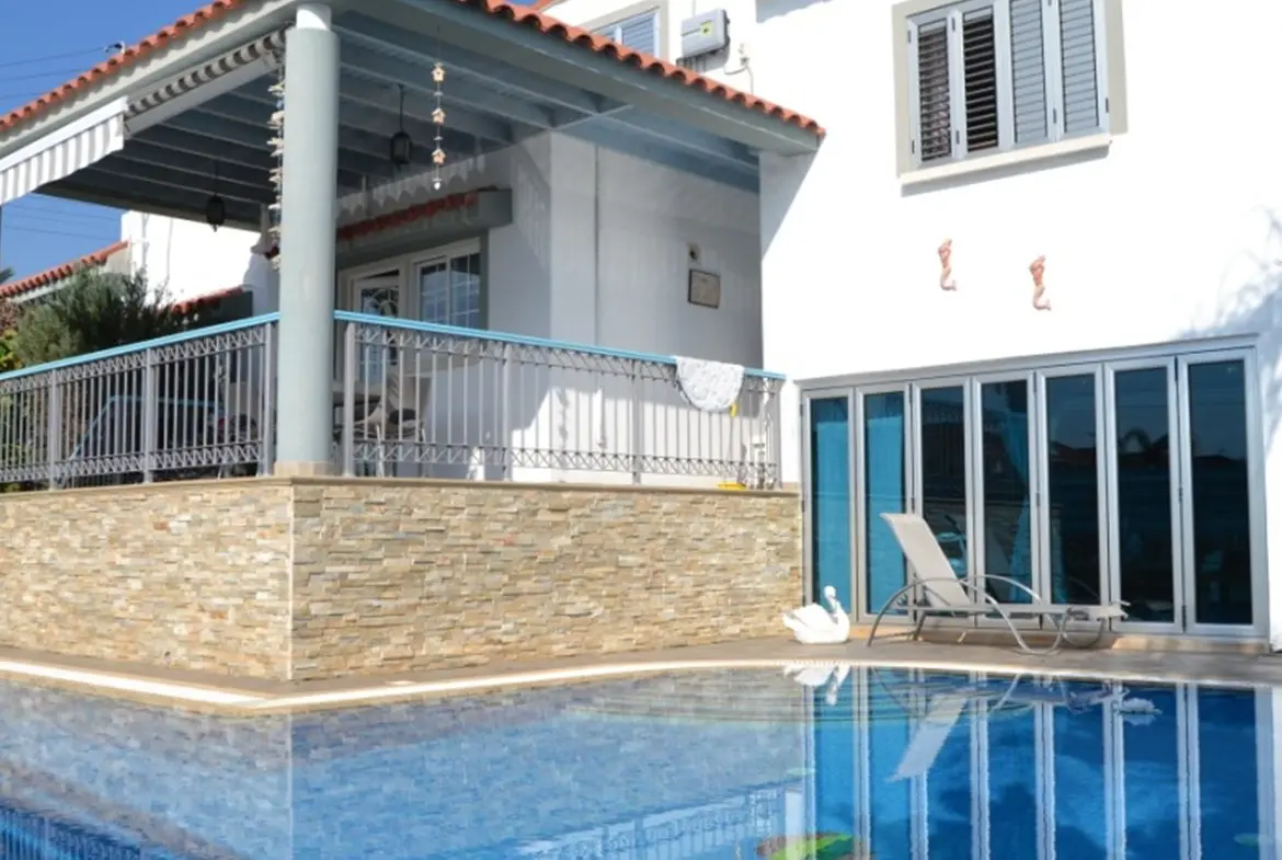 Five bedroom villa for sale off Dhekelia Road (24) Five bedroom villa for sale off Dhekelia Road