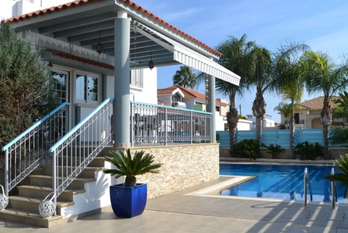 Five bedroom villa for sale off Dhekelia Road (25) Five bedroom villa for sale off Dhekelia Road