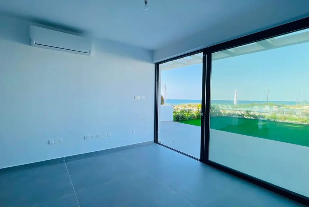 Ground floor beach apartment for sale (1) Ground floor beach apartment for sale