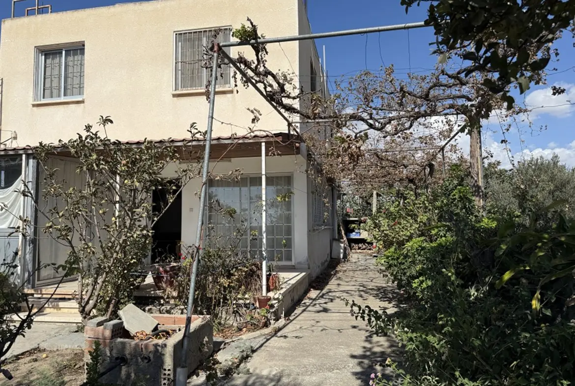 House for Sale in Kiti (1) Three Bedroom House for Sale in Kiti