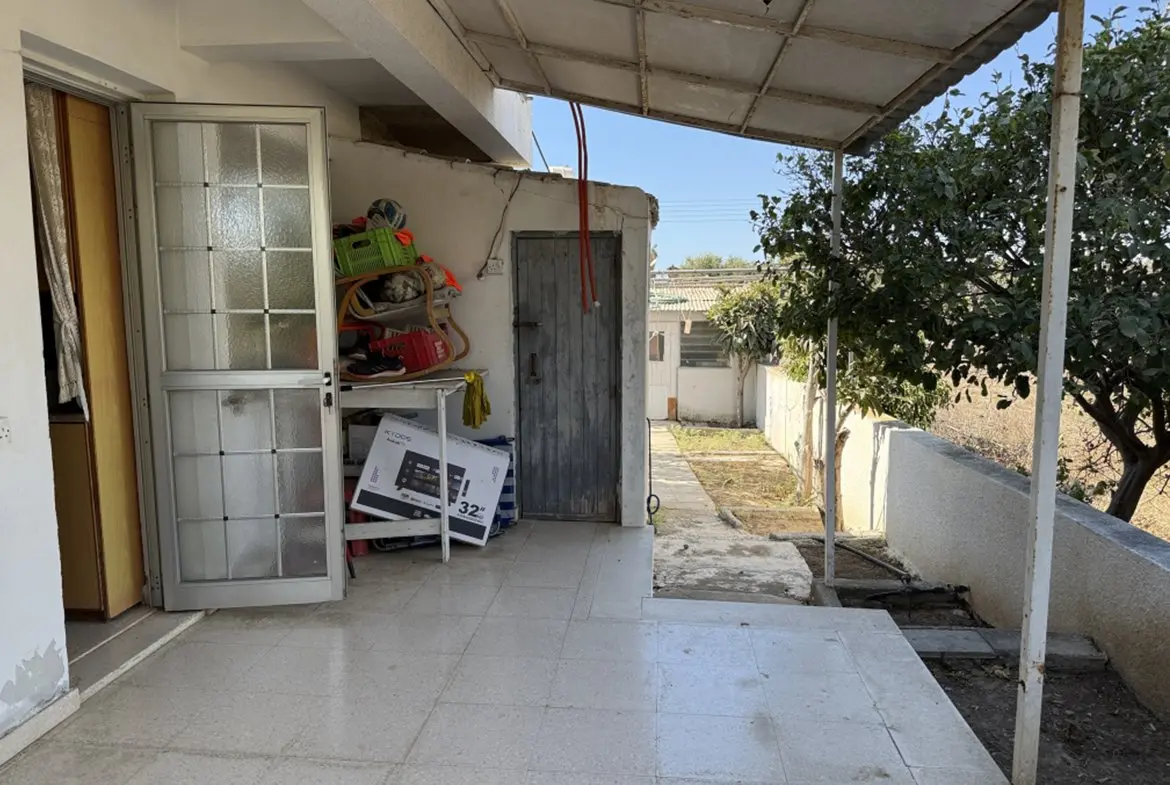 House for Sale in Kiti (2) Three Bedroom House for Sale in Kiti