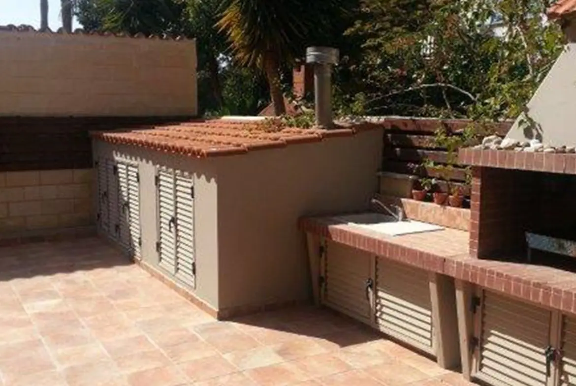 House for sale near the beach in Meneou (18) House for sale near the beach in Meneou