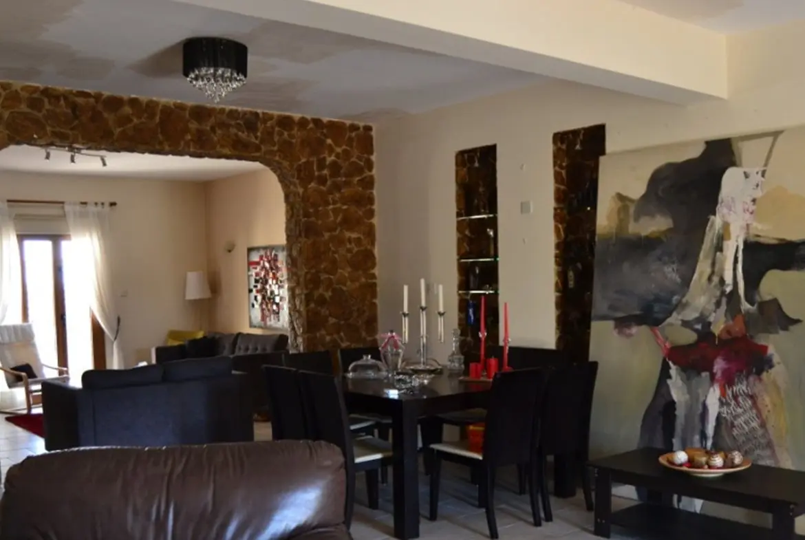 House with pool for sale in Tersefanou (14) House with pool for sale in Tersefanou village in Larnaca