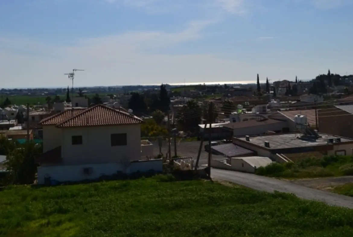 House with pool for sale in Tersefanou (3) House with pool for sale in Tersefanou village in Larnaca