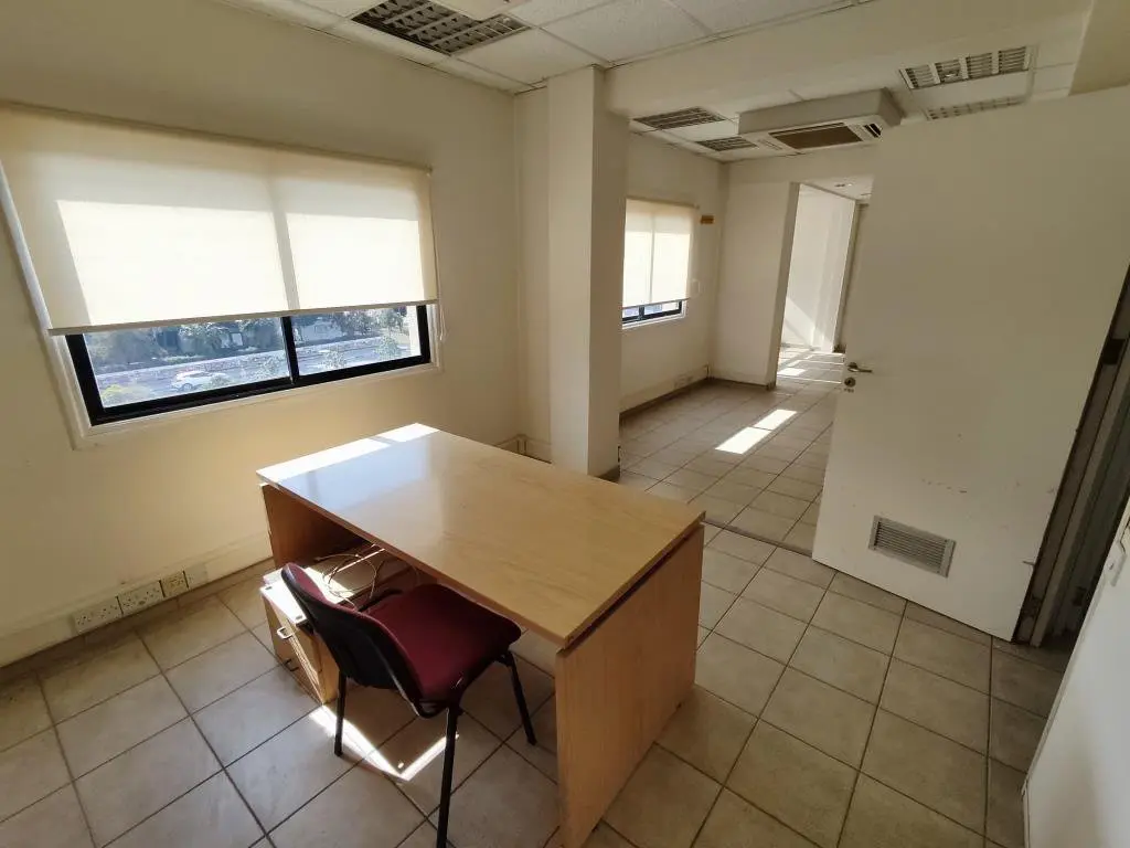 Huge place for sale with 18 offices in a central location in Larnaca (11) Huge place for sale with 18 offices in a central location in Larnaca