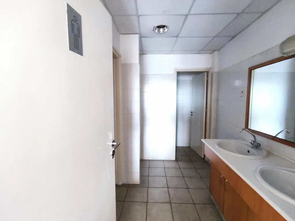 Huge place for sale with 18 offices in a central location in Larnaca (2) Huge place for sale with 18 offices in a central location in Larnaca