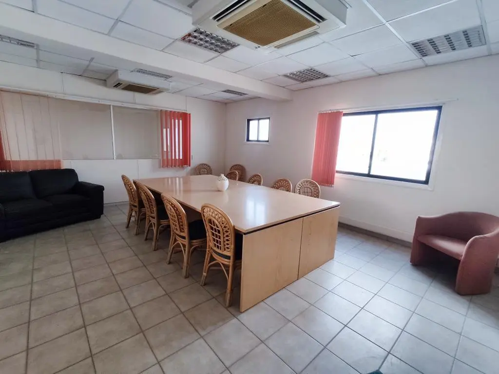 Huge place for sale with 18 offices in a central location in Larnaca (6) Huge place for sale with 18 offices in a central location in Larnaca