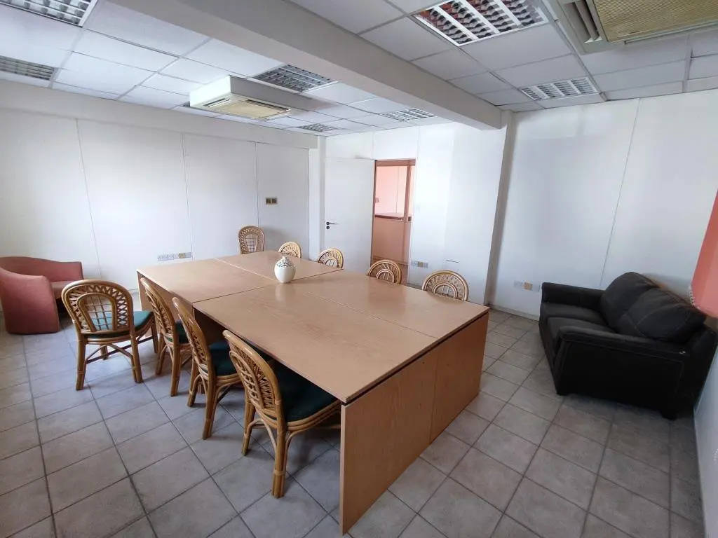 Huge place for sale with 18 offices in a central location in Larnaca (8) Huge place for sale with 18 offices in a central location in Larnaca