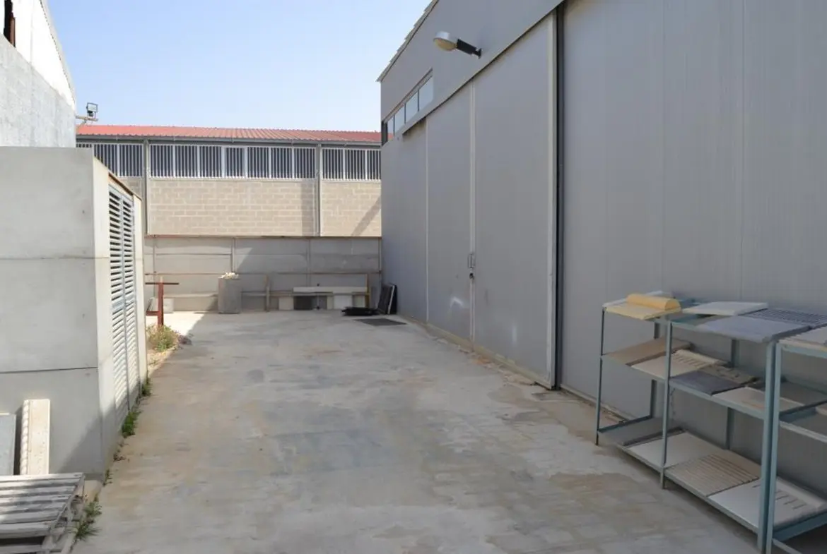 Industrial building for sale in Aradippou (8) Industrial building for sale in Aradippou