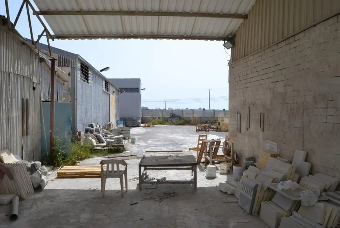 Industrial building for sale in Aradippou (9) Industrial building for sale in Aradippou
