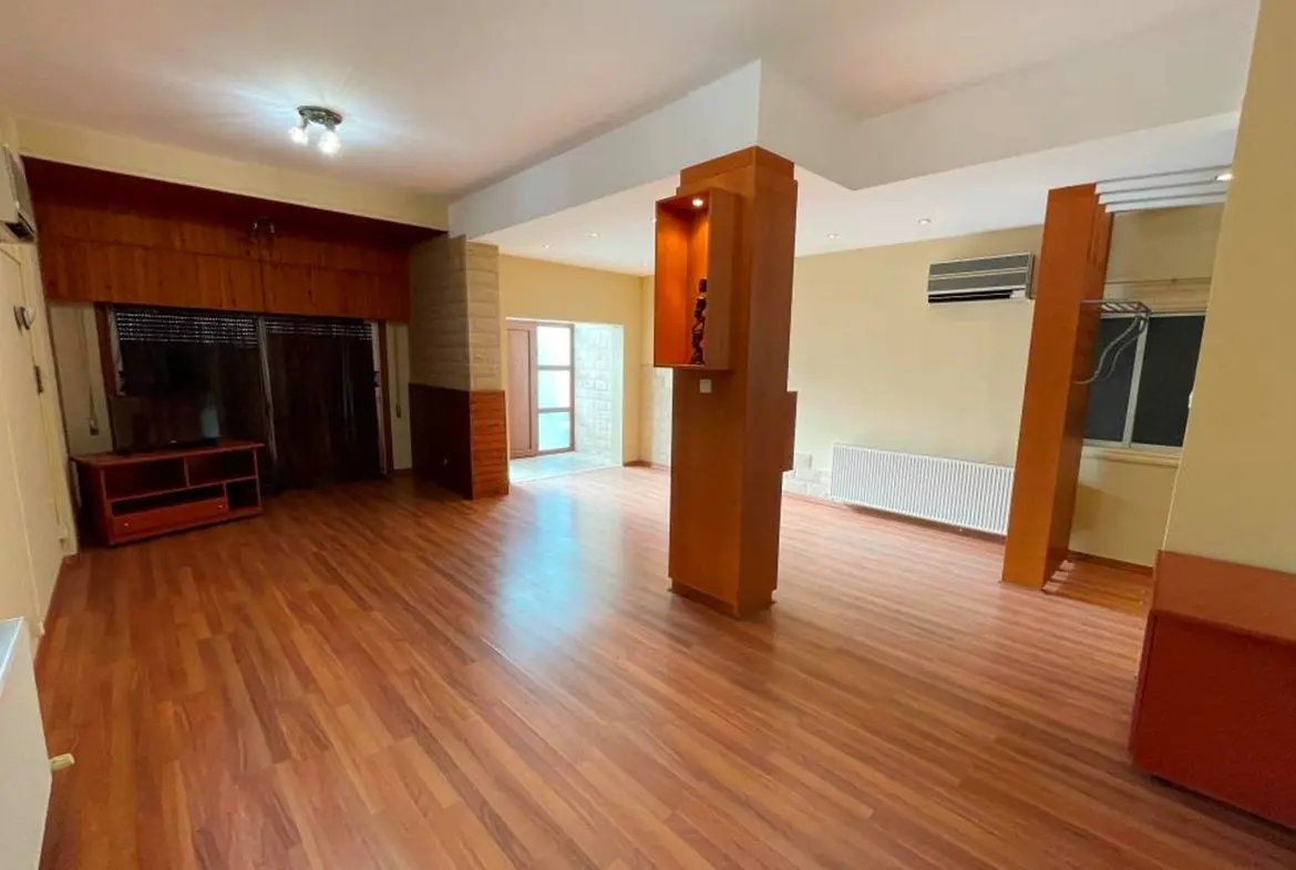 Large 3 bed lower floor house for sale in Larnaca Town centre (14) Large 3 bed lower floor house for sale in Larnaca Town centre