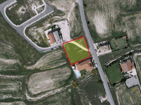 Large residential plot for sale in Aradippou