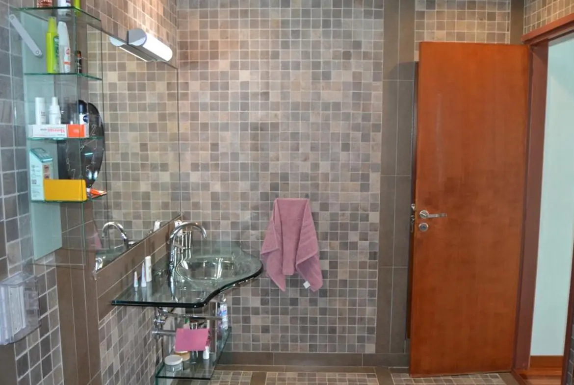 Luxury 4 bed villa on the beach with amazing sea views in Pervolia (2) Luxury 4 bed villa on the beach with amazing sea views in Pervolia