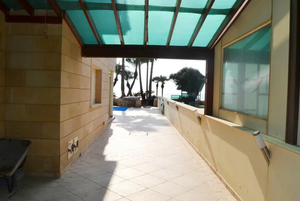 Luxury 4 bed villa on the beach with amazing sea views in Pervolia (22) Luxury 4 bed villa on the beach with amazing sea views in Pervolia