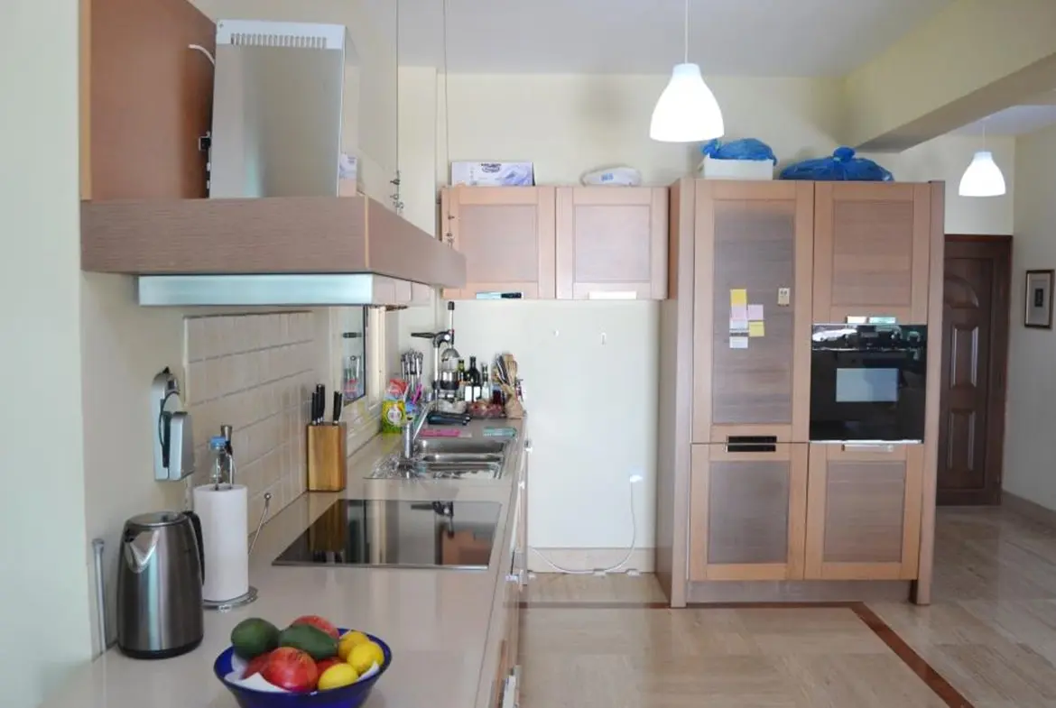 Luxury 4 bed villa on the beach with amazing sea views in Pervolia (32)