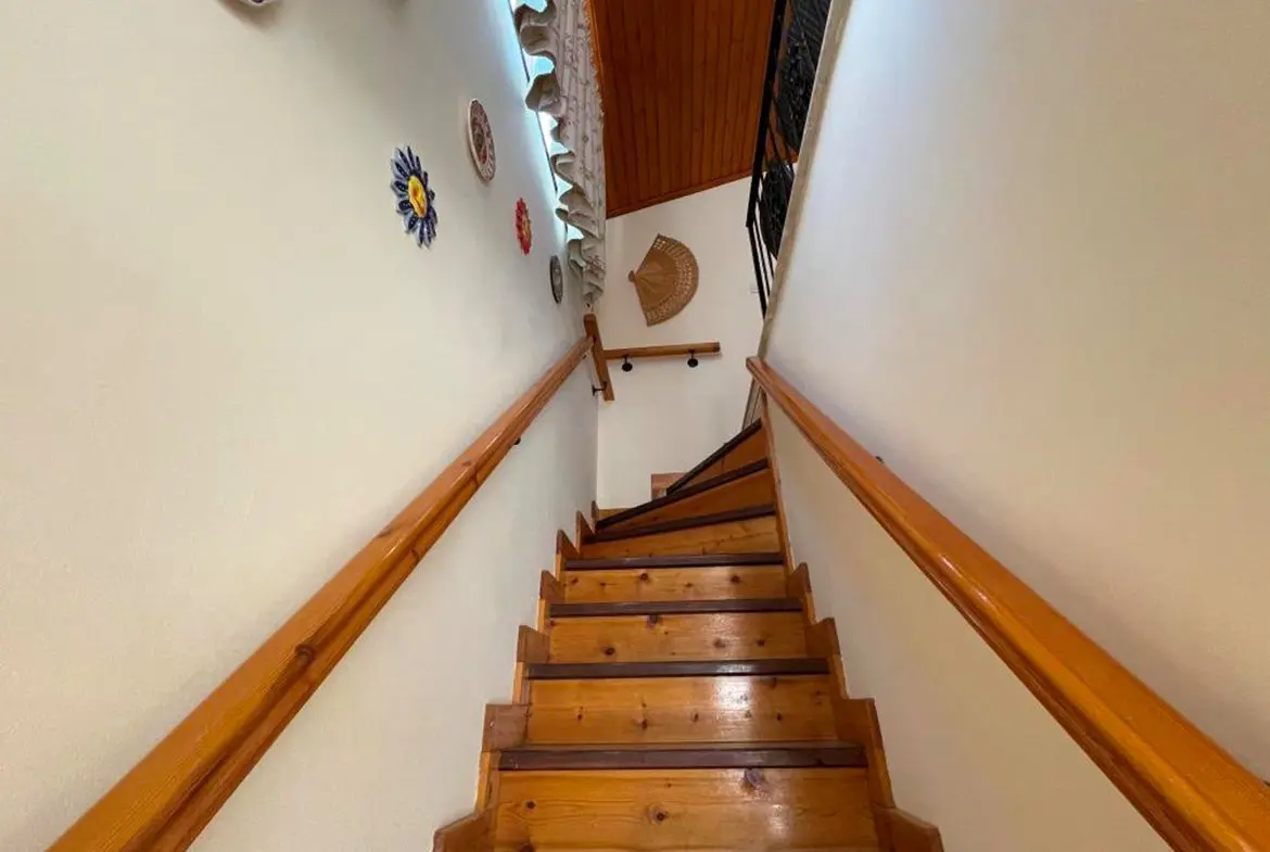 Luxury 4 bedroom duplex penthouse (28)