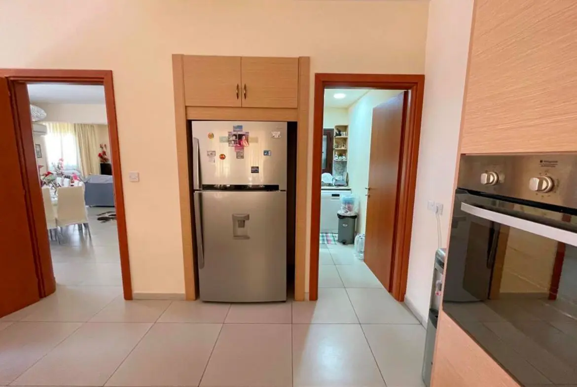 Luxury 4 bedroom duplex penthouse (5) Luxury 4 bedroom duplex penthouse with roof garden in Larnaca central area.