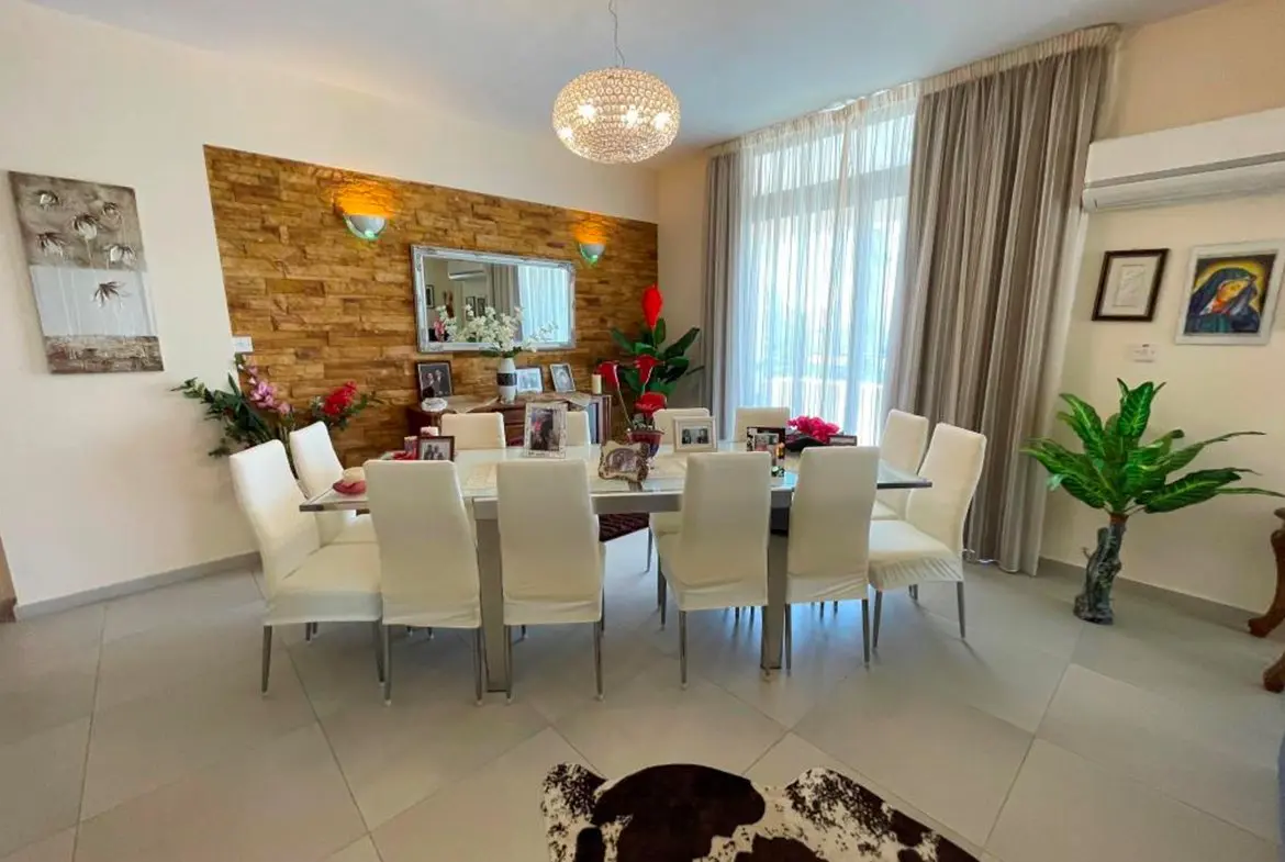 Luxury 4 bedroom duplex penthouse (9)