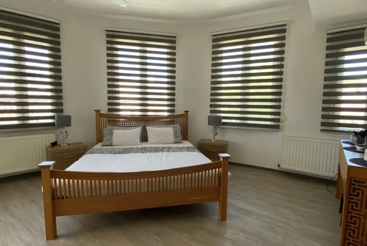 Luxury Four Bed House for sale in Larnaca (11)