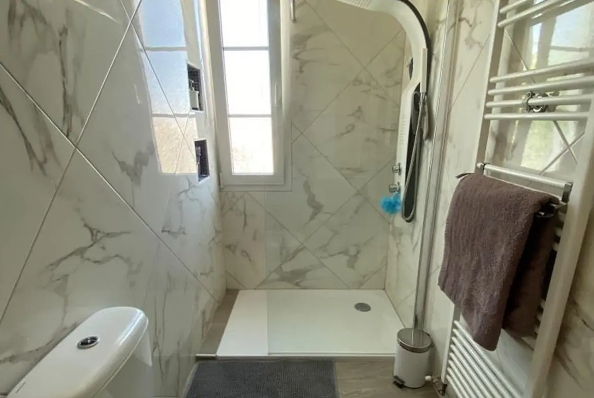 Luxury Four Bed House for sale in Larnaca (16)