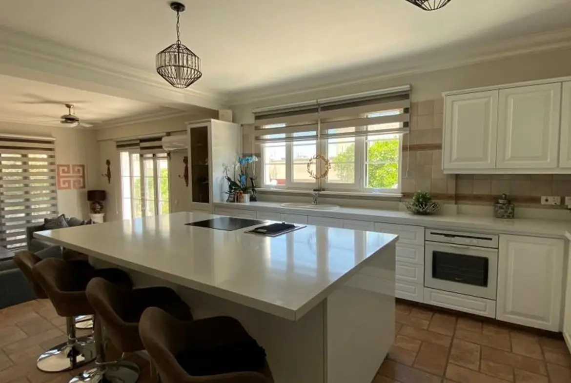 Luxury Four Bed House for sale in Larnaca (22) Luxury Four Bed House for sale in Larnaca