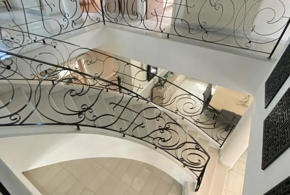 Luxury Four Bed House for sale in Larnaca (6)