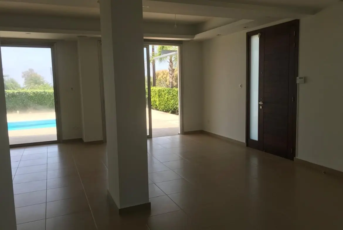 Modern ground floor apartment with pool for sale in Faros, Pervolia (1) Modern ground floor apartment with pool for sale in Faros, Pervolia