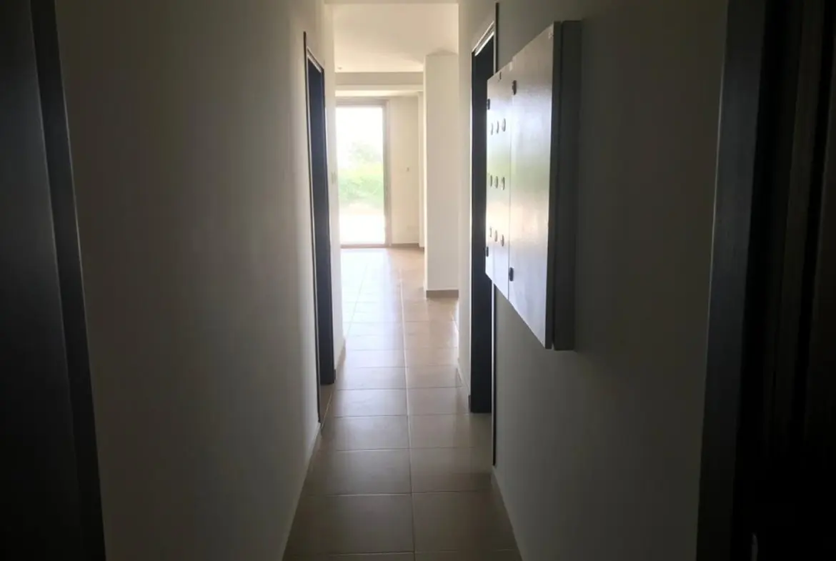 Modern ground floor apartment with pool for sale in Faros, Pervolia (16) Modern ground floor apartment with pool for sale in Faros, Pervolia