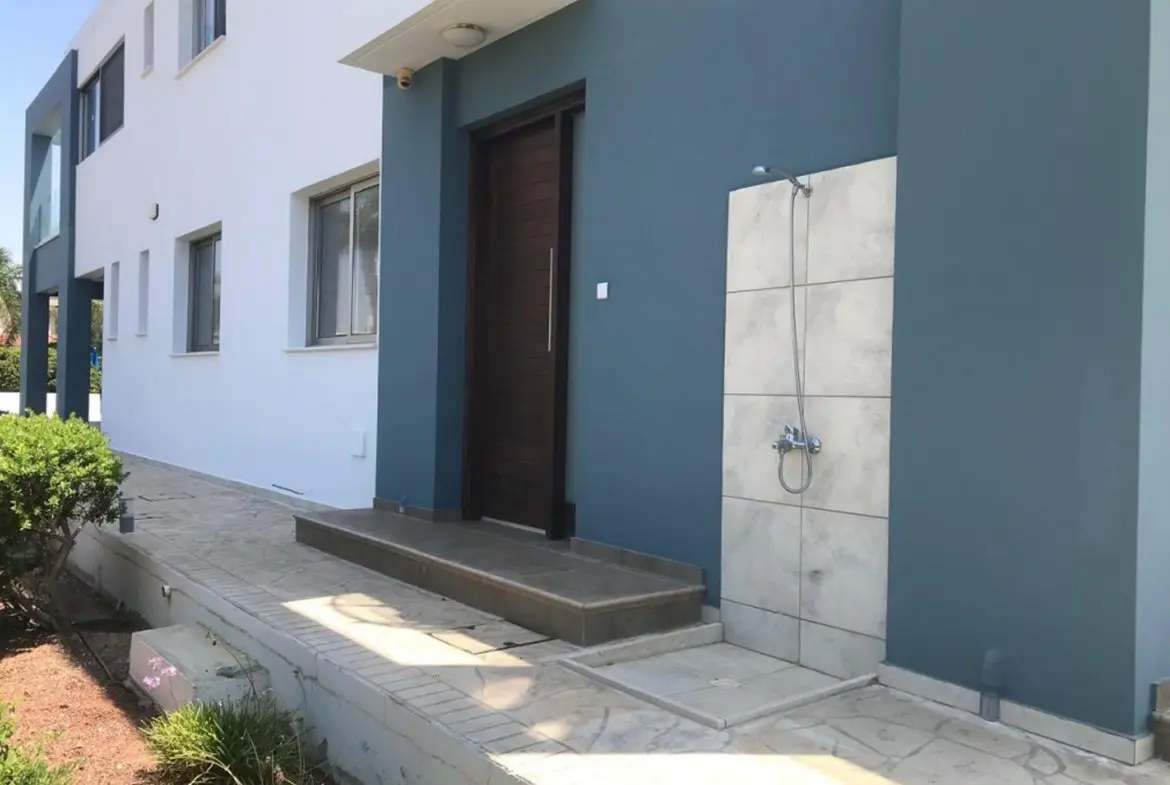 Modern ground floor apartment with pool for sale in Faros, Pervolia (3) Modern ground floor apartment with pool for sale in Faros, Pervolia