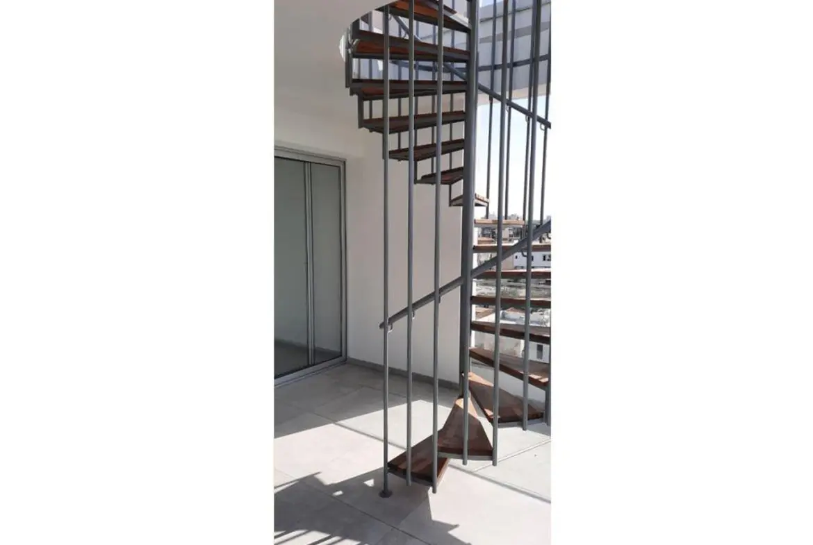 New luxury penthouse 2 bed 2 bath for sale in St (10)