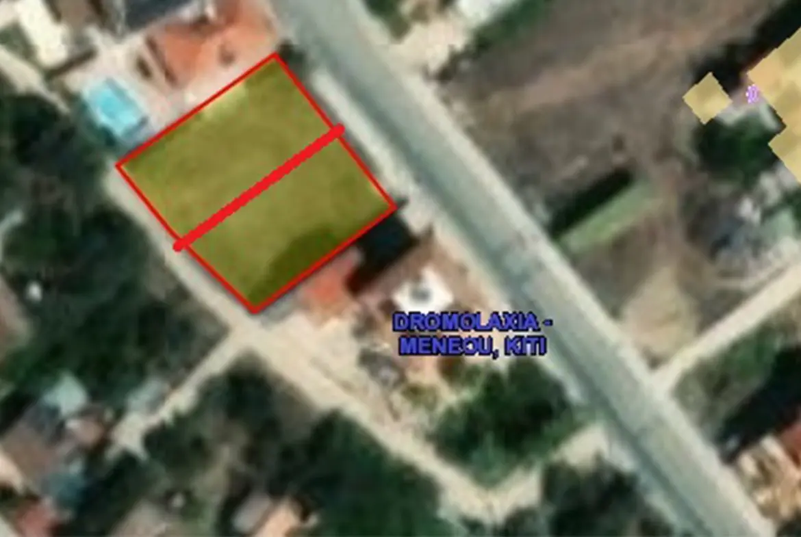 Residential half building plot for sale in Kiti Residential half building plot for sale in Kiti