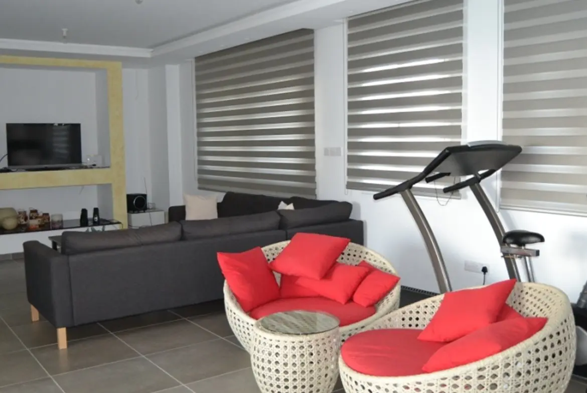 Sea front house for sale in Pervolia Larnaca (10) Sea front house for sale in Pervolia Larnaca