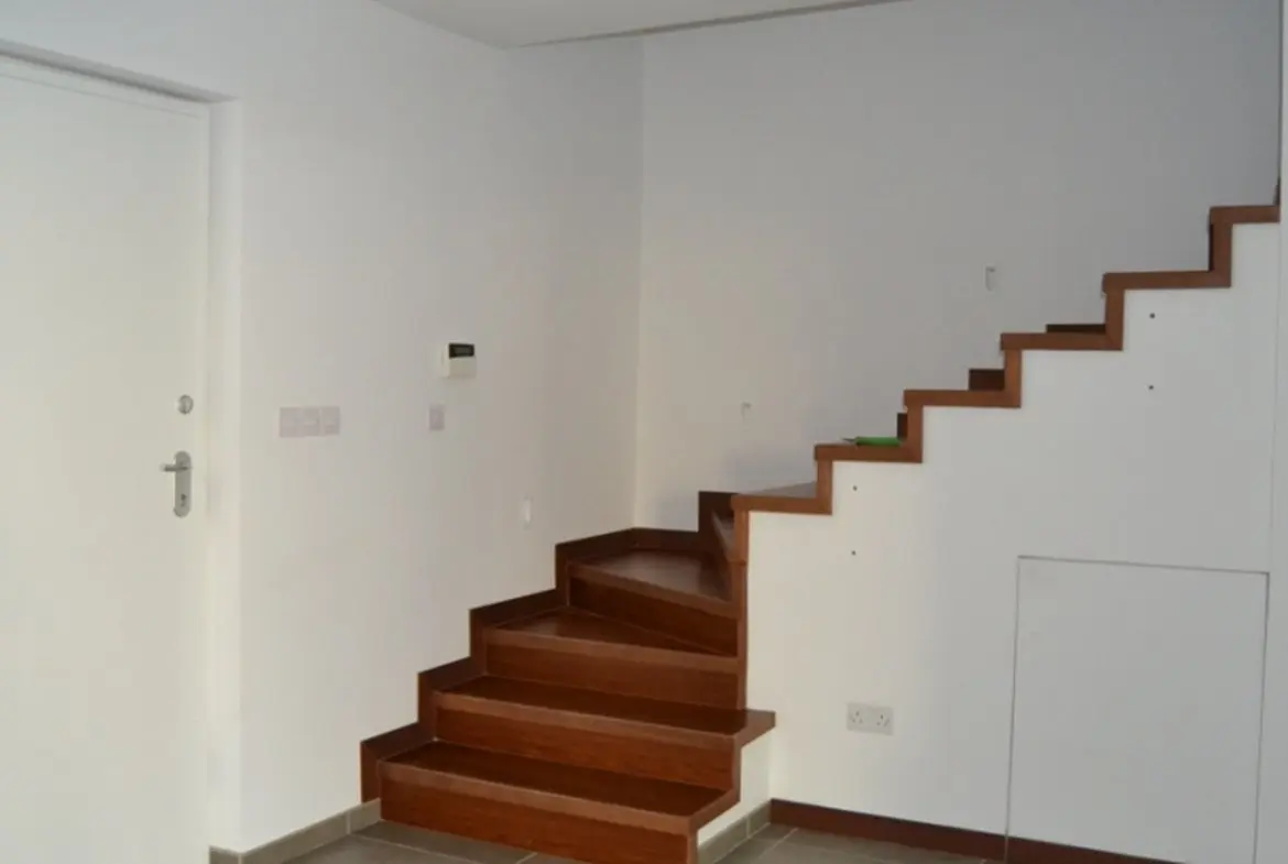 Sea front house for sale in Pervolia Larnaca (14)