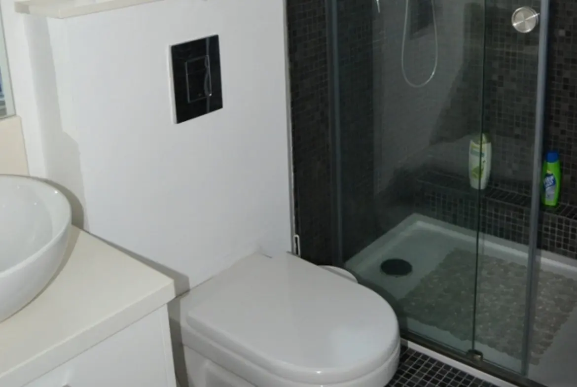 Sea front house for sale in Pervolia Larnaca (16)