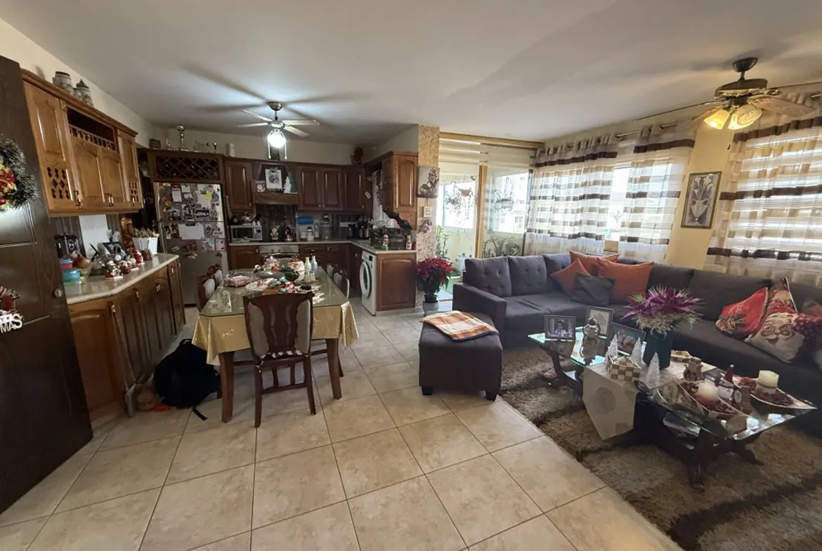 Three Bedroom Apartment for Sale in Dromolaxia (1) Three Bedroom Apartment for Sale in Dromolaxia