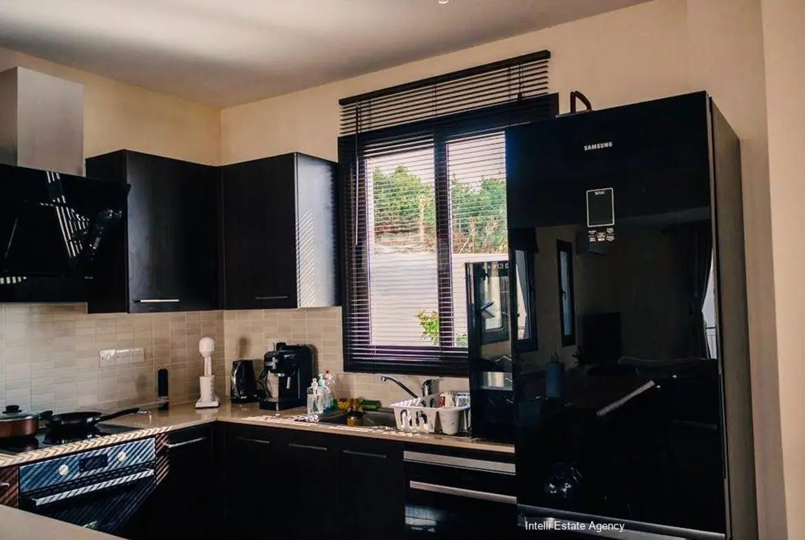 Three bed house for rent in Alaminos (4) Three bed house for rent in Alaminos