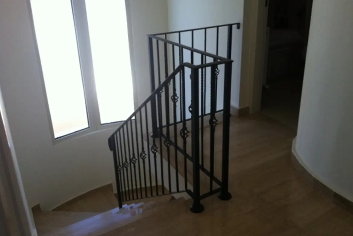 Three bed villa with pool in Pervolia (3)