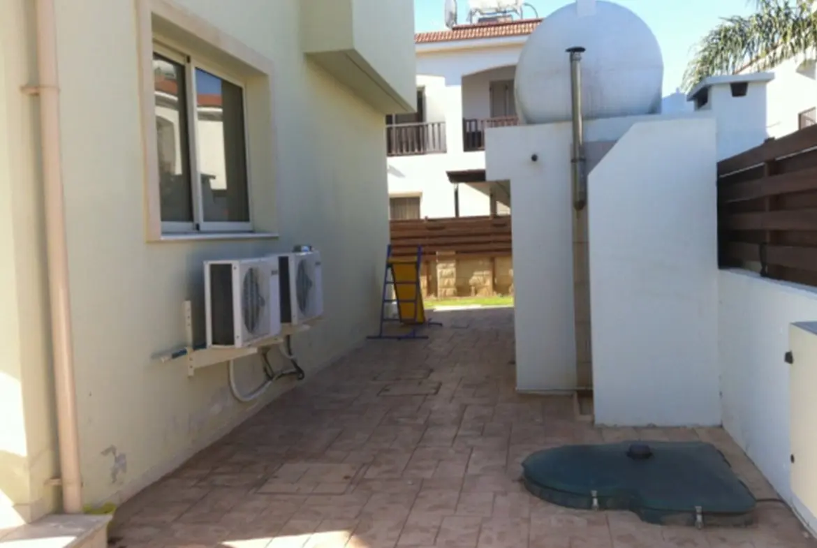 Three bed villa with pool in Pervolia (8) Three bed villa with pool in Pervolia for sale