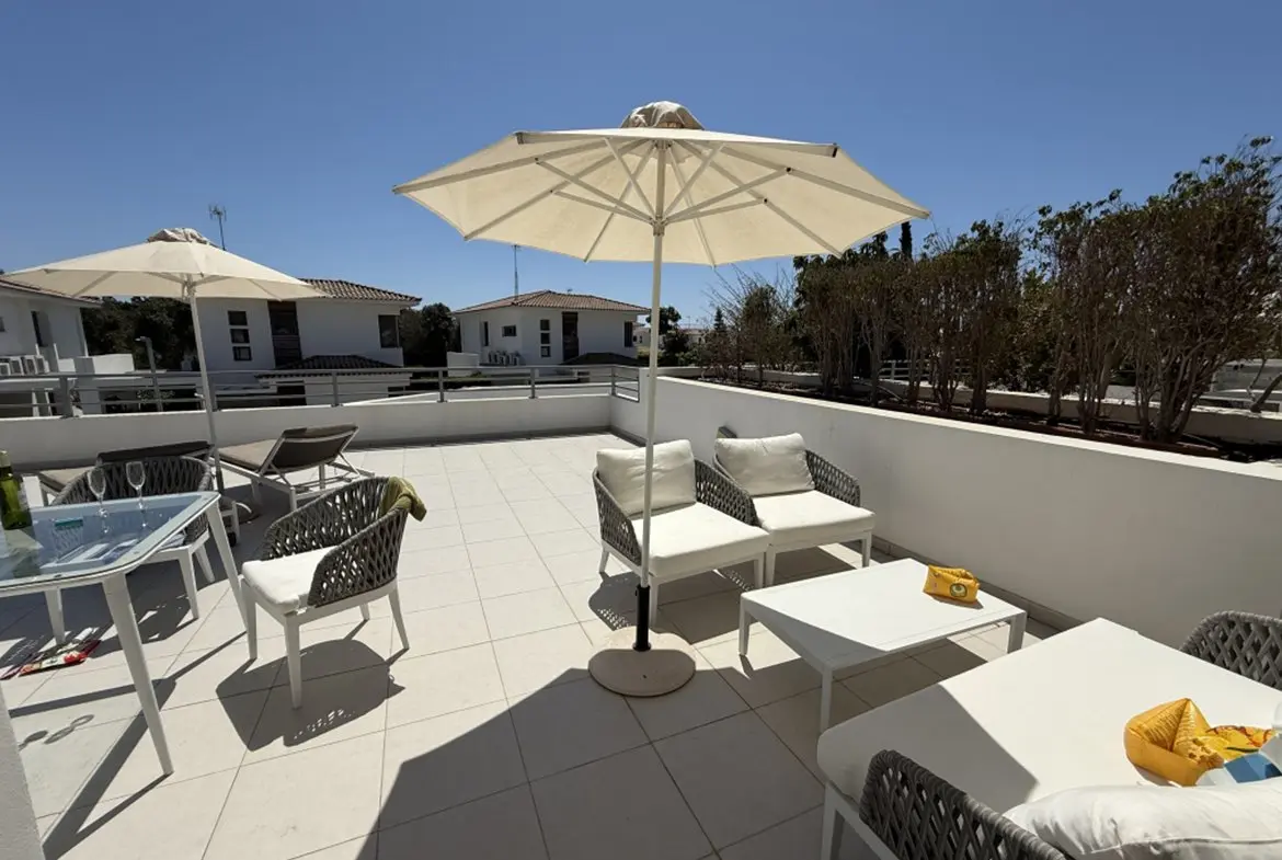 Three bedroom apartment in Mazotos (16) Three bedroom apartment in Mazotos