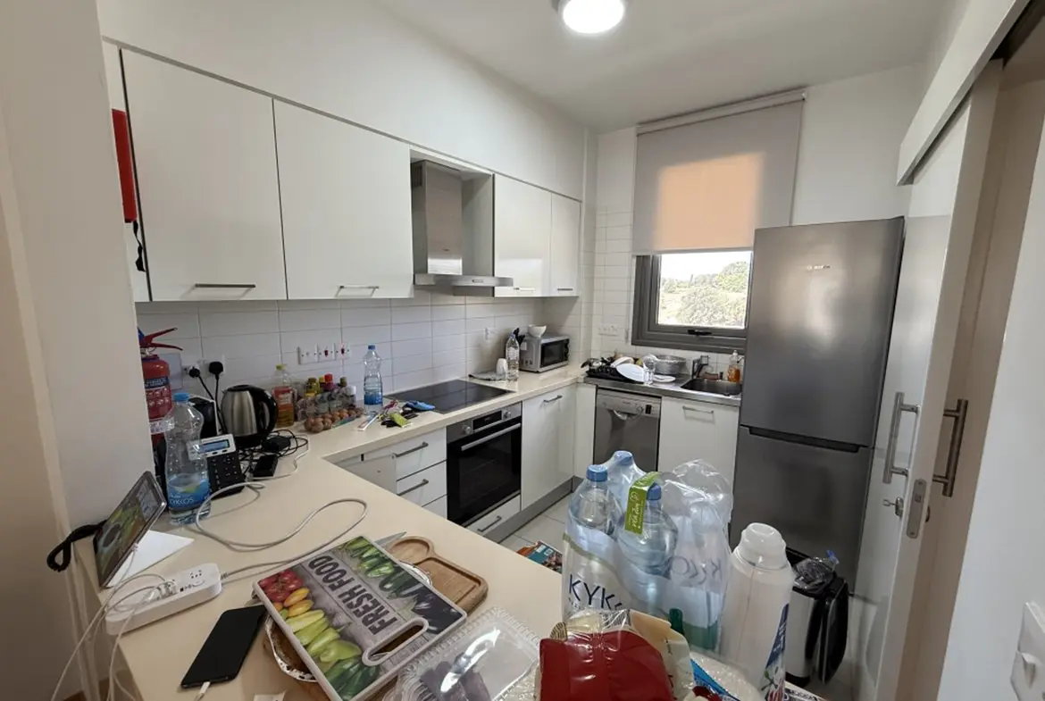 Three bedroom apartment in Mazotos (8) Three bedroom apartment in Mazotos