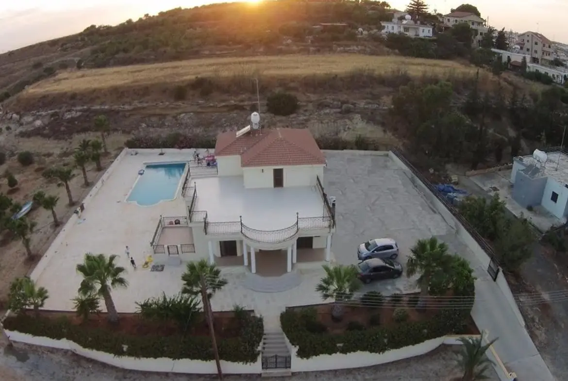 Three bedroom villa for sale in Ormideia (1) Three bedroom villa for sale in Ormideia