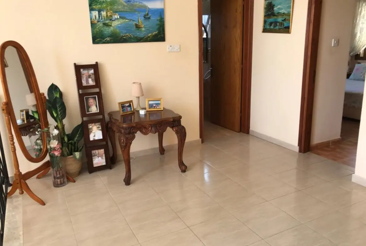 Three bedroom villa for sale in Ormideia (9)