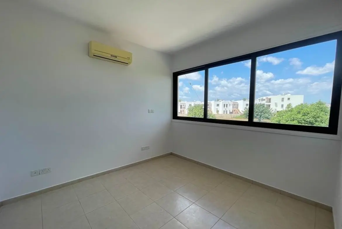 Two bed penthouse with sea views in mazotos (2) Two bed penthouse with sea views in mazotos