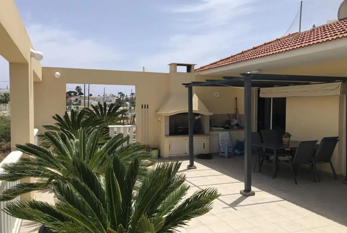 Two bedroom penthouse plus studio for sale in Pervolia (1) Two bedroom penthouse plus studio for sale in Pervolia