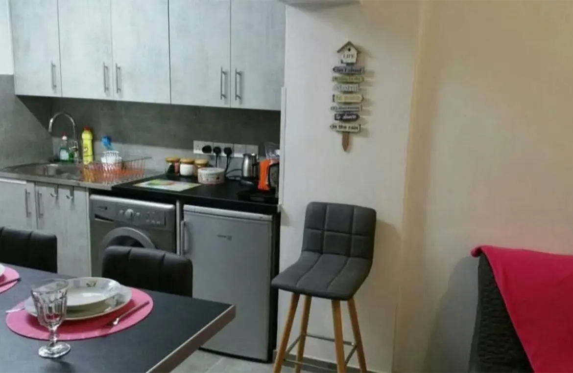 Two bedroom penthouse plus studio for sale in Pervolia (13)