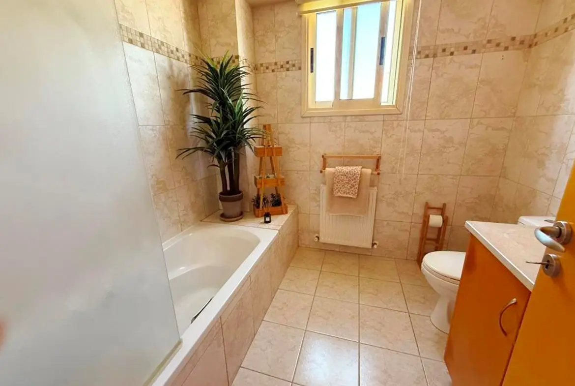 detached four bedroom villa (13) detached four bedroom villa for sale in Pervolia Larnaca