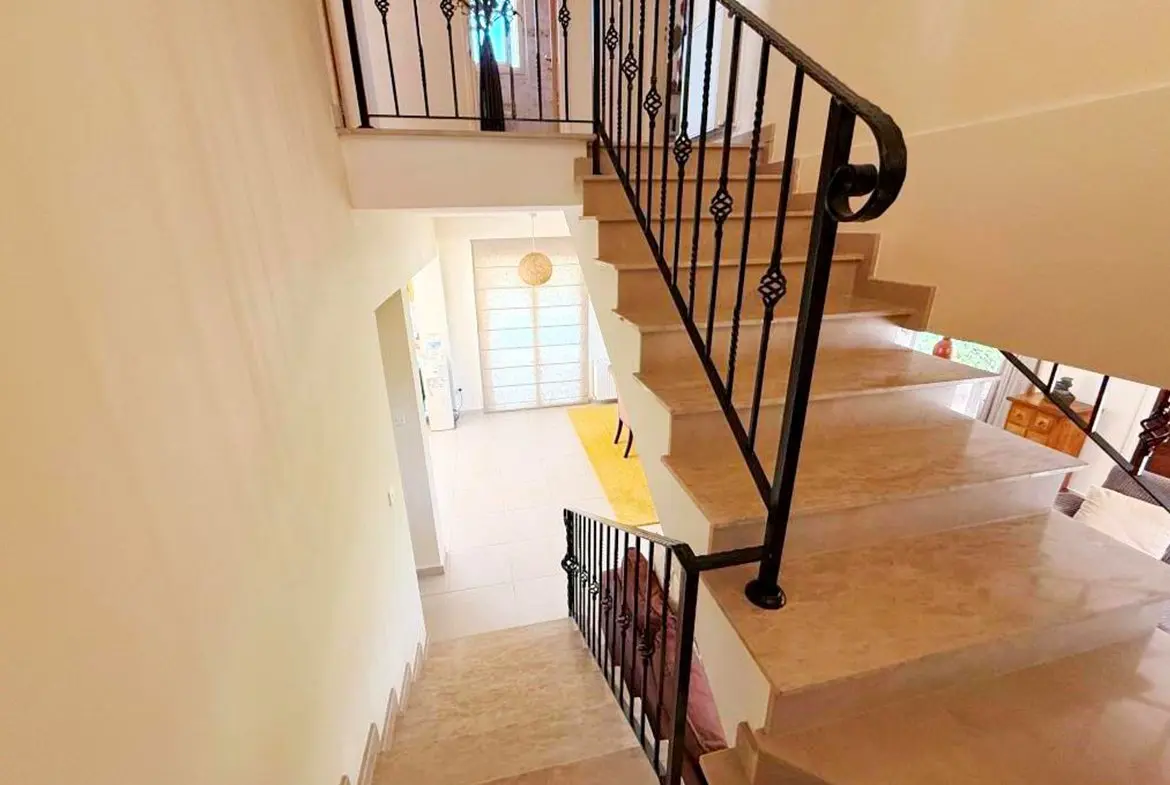 detached four bedroom villa (16) detached four bedroom villa for sale in Pervolia Larnaca