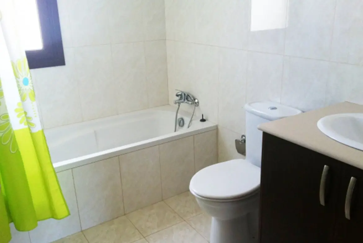 three bed house for sale in Pervolia (8)